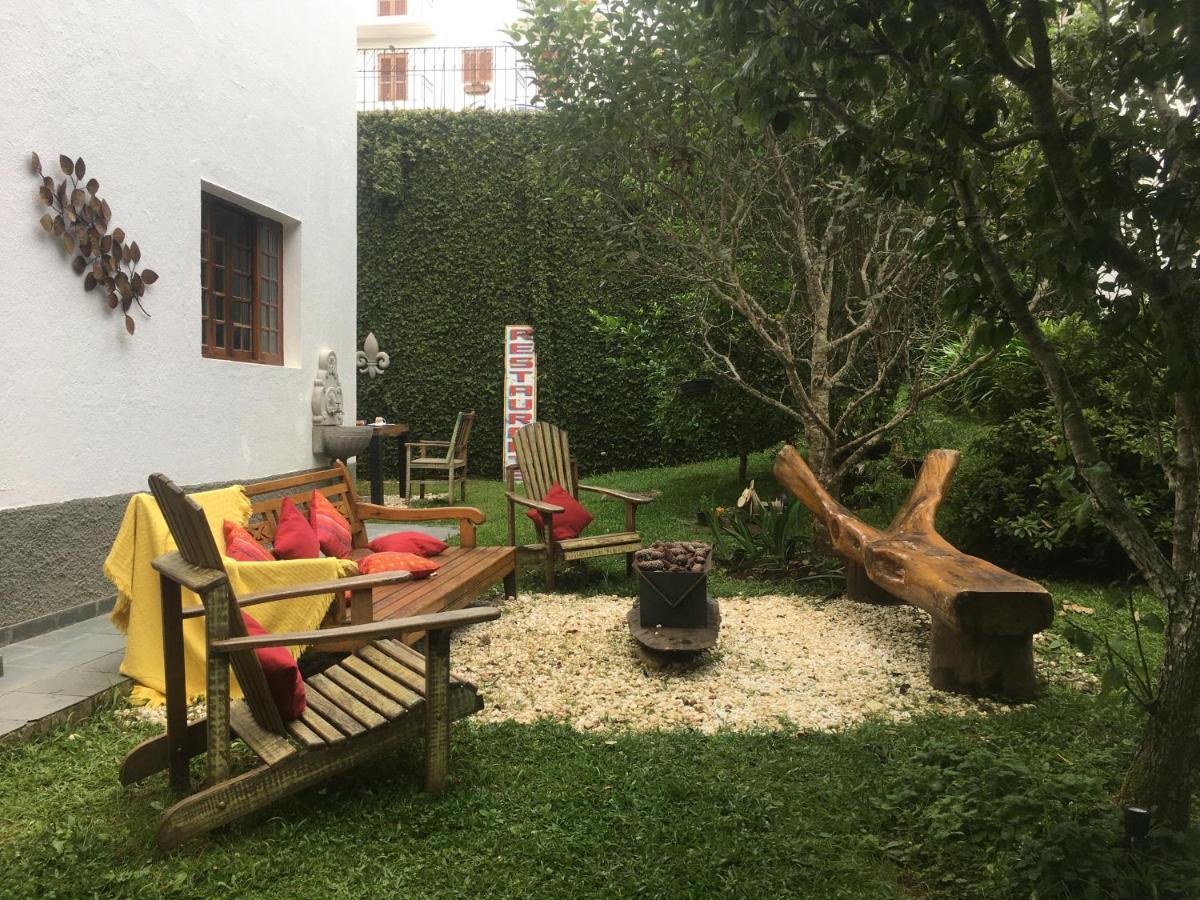 Apartamento em Condomínio Campos do Jordão Exterior foto