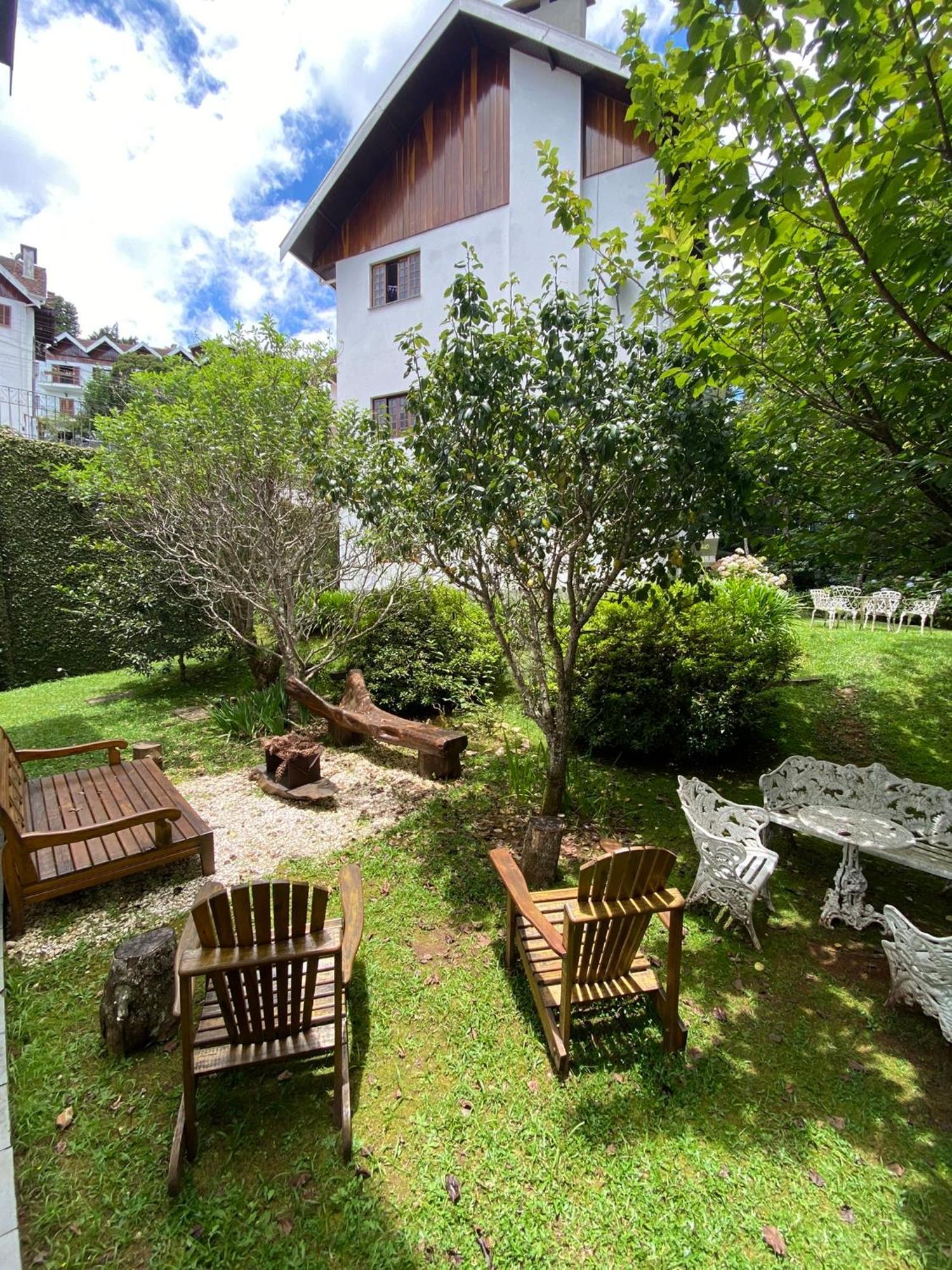 Apartamento em Condomínio Campos do Jordão Exterior foto