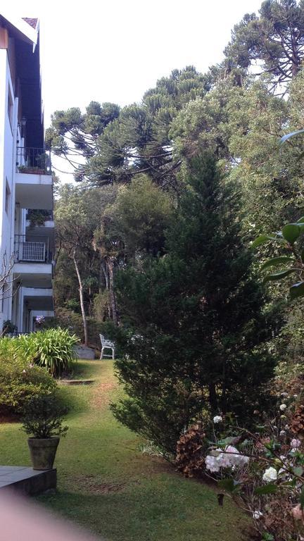 Apartamento em Condomínio Campos do Jordão Exterior foto